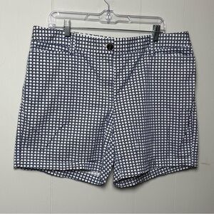 Lands' End Women's Cotton Blend Navy Blue and White Geometric Chino Shorts Sz 16